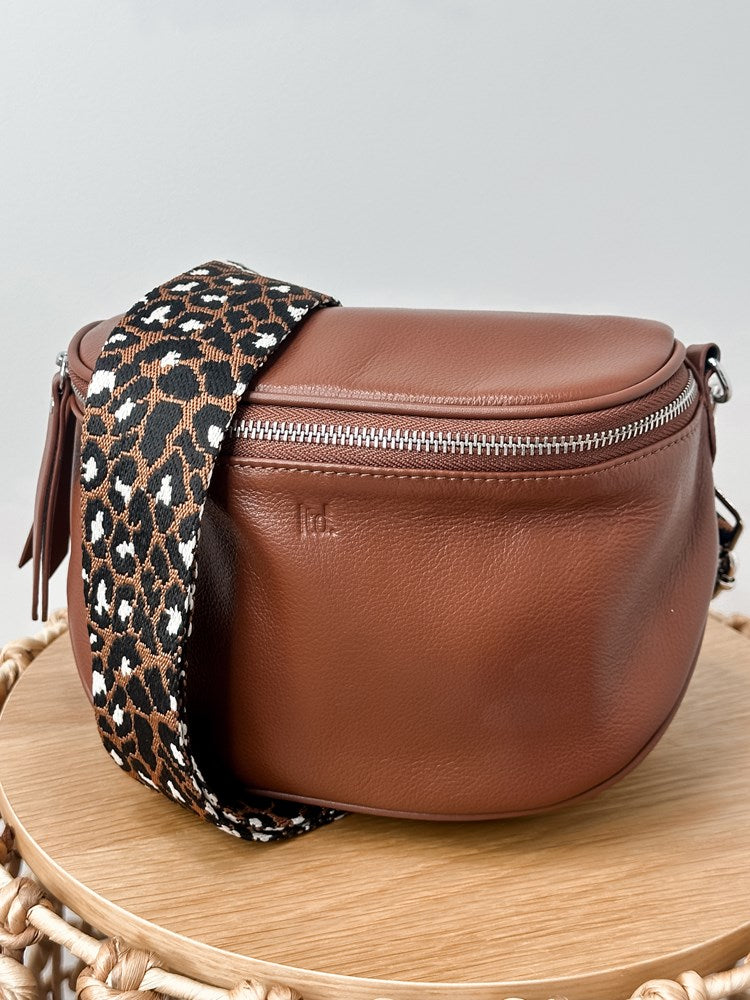 
                  
                    DANI CROSS-BODY BAG -TOFFEE/BROWN
                  
                