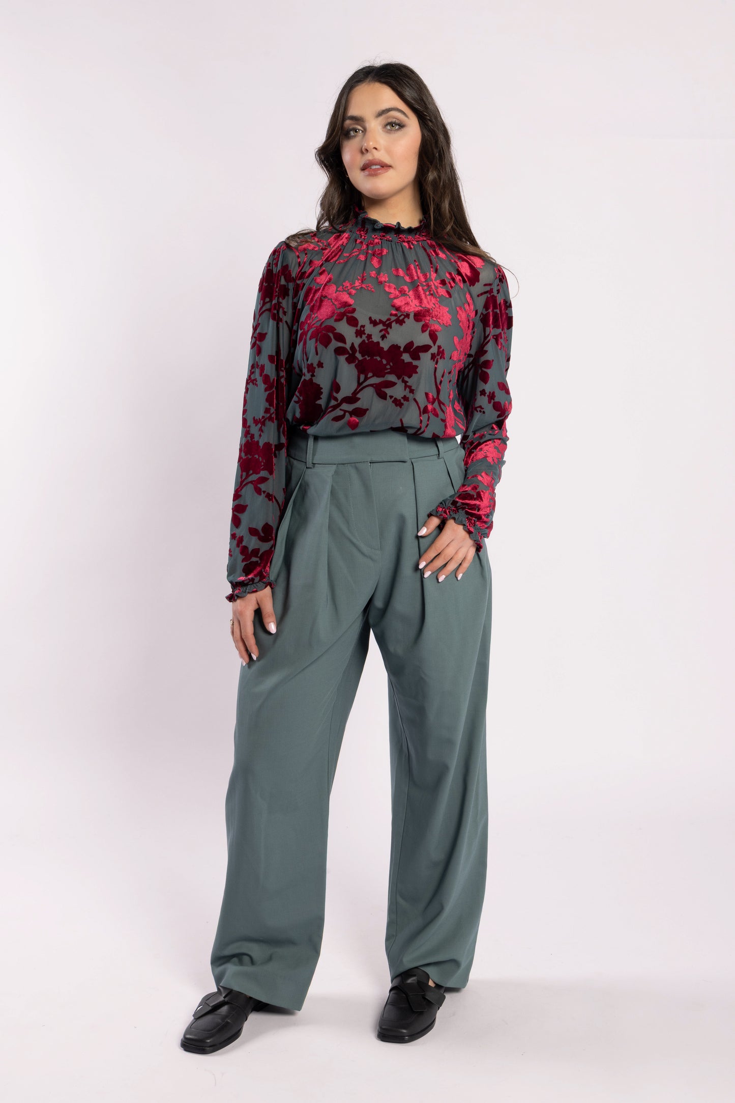 
                  
                    HEIDI BLOUSE-Parisian
                  
                