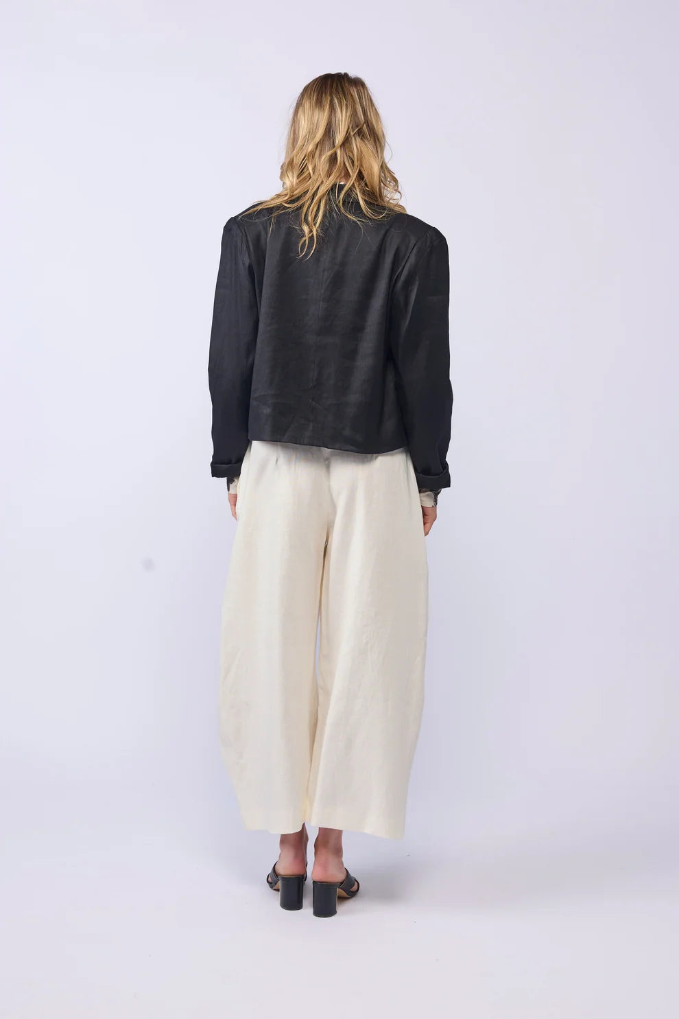 
                  
                    GRANADA PANT-IVORY
                  
                
