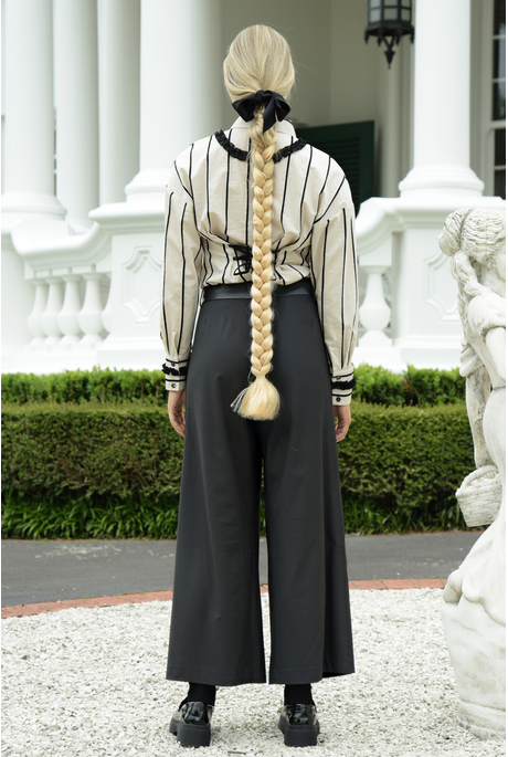 
                  
                    TAKE CONTRAST PANT-TRELISE COOPER SIZE 12
                  
                