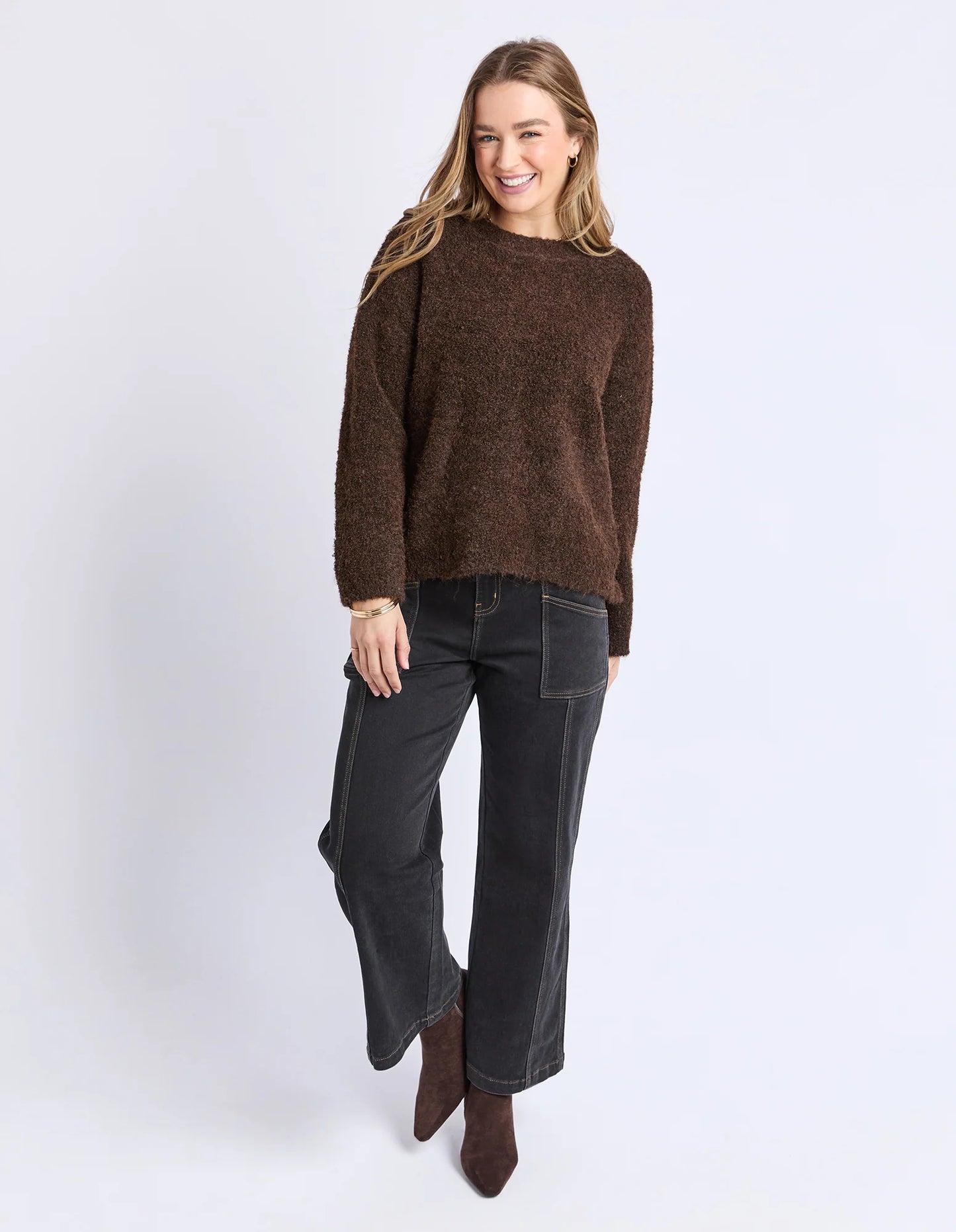 
                  
                    FLINT KNIT CREW-COFFEE
                  
                