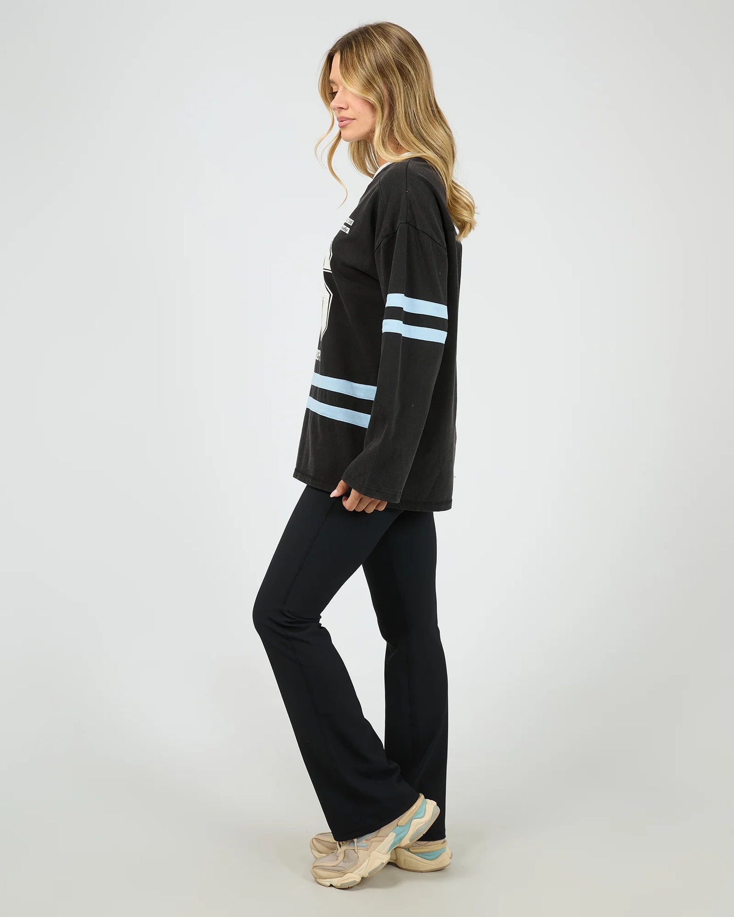 
                  
                    ALL ABOUT EVE VARSITY CLUB L/S TEE-BLACK
                  
                