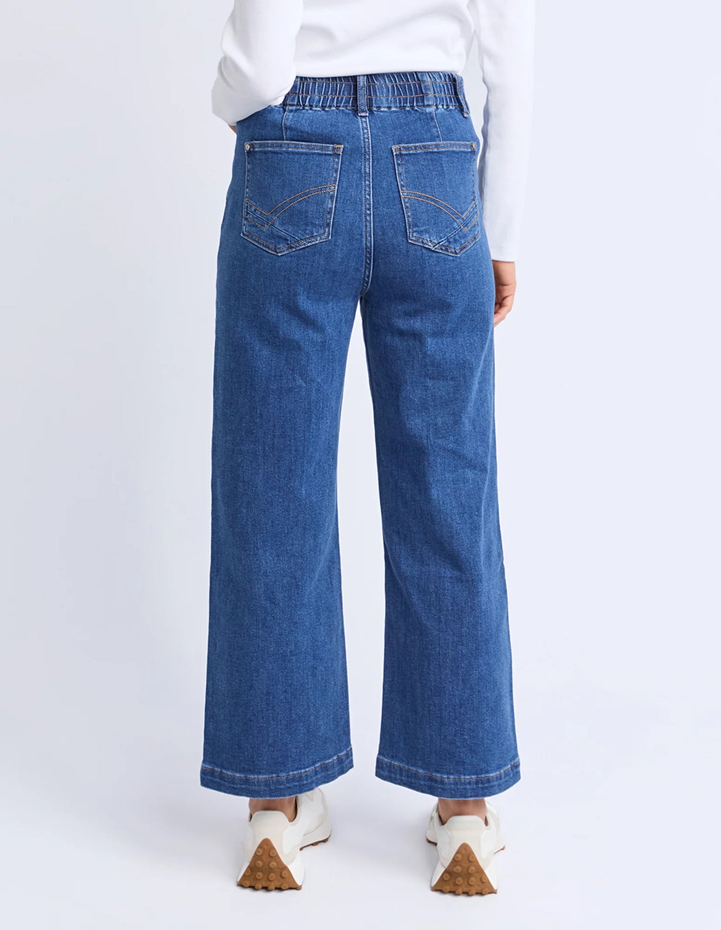
                  
                    Alyssa Front Pocket Jean Mid Blue Wash
                  
                