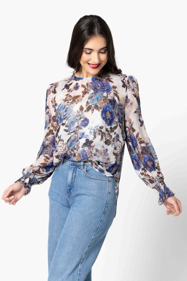
                  
                    Seeking Lola NEW YORK TOP-AZURE CARNATION
                  
                