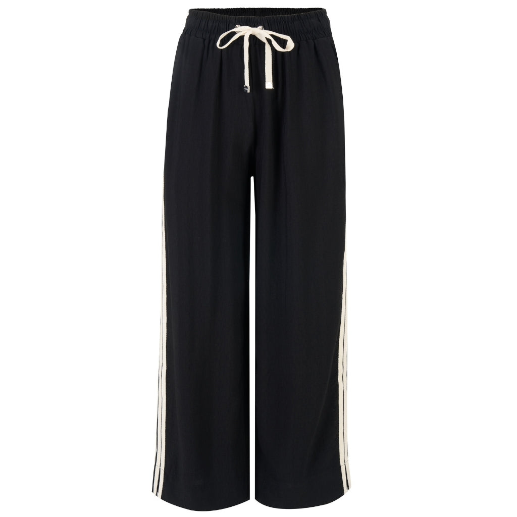 
                  
                    MOKE INDIANA PANT-BLACK-TOP SELLER
                  
                