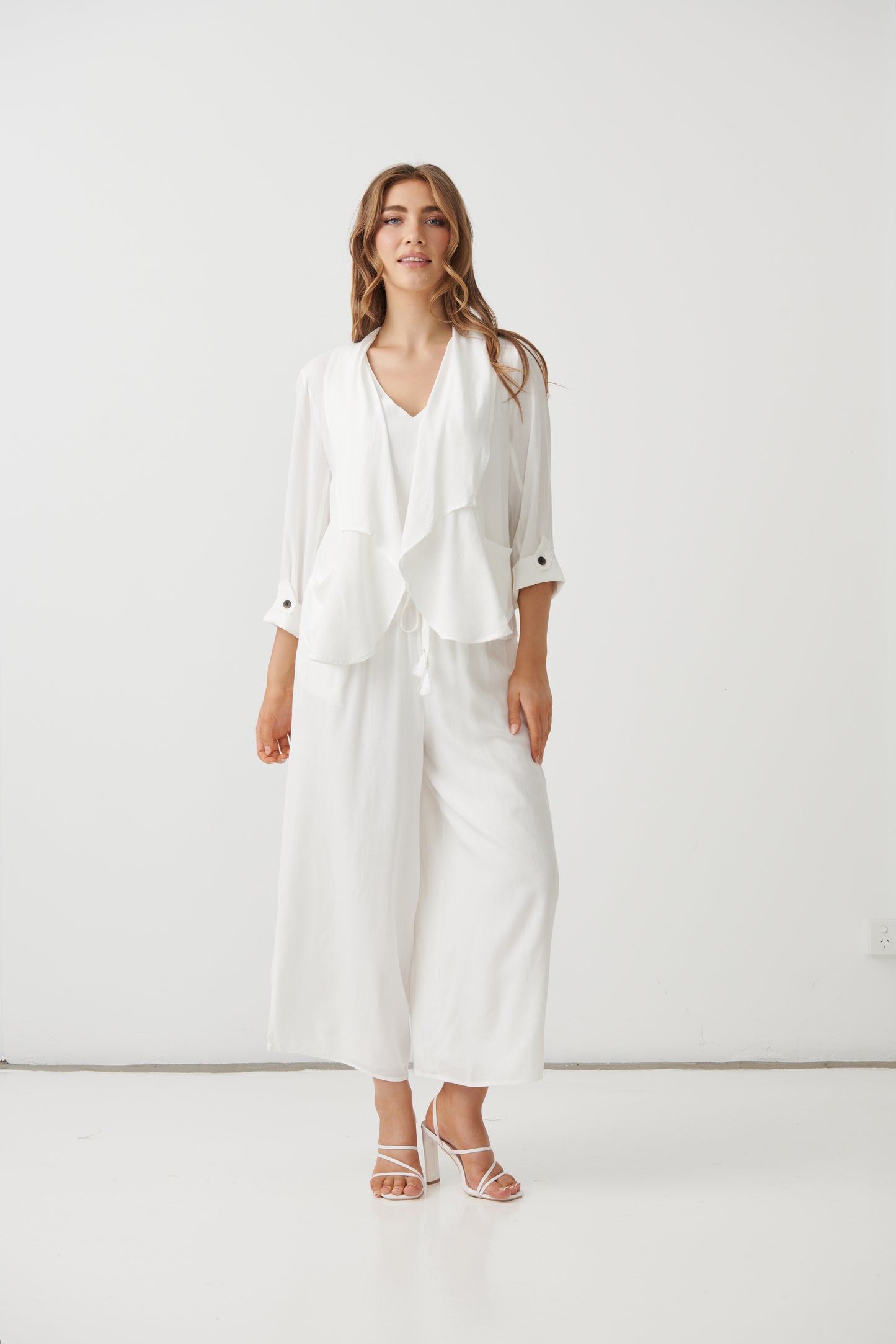 
                  
                    HF2890 Back Feature Jacket-WHITE
                  
                