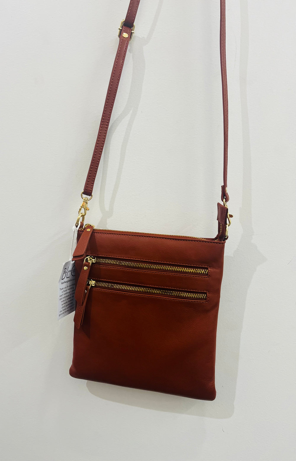 Slim line crossbody bag -Caramel