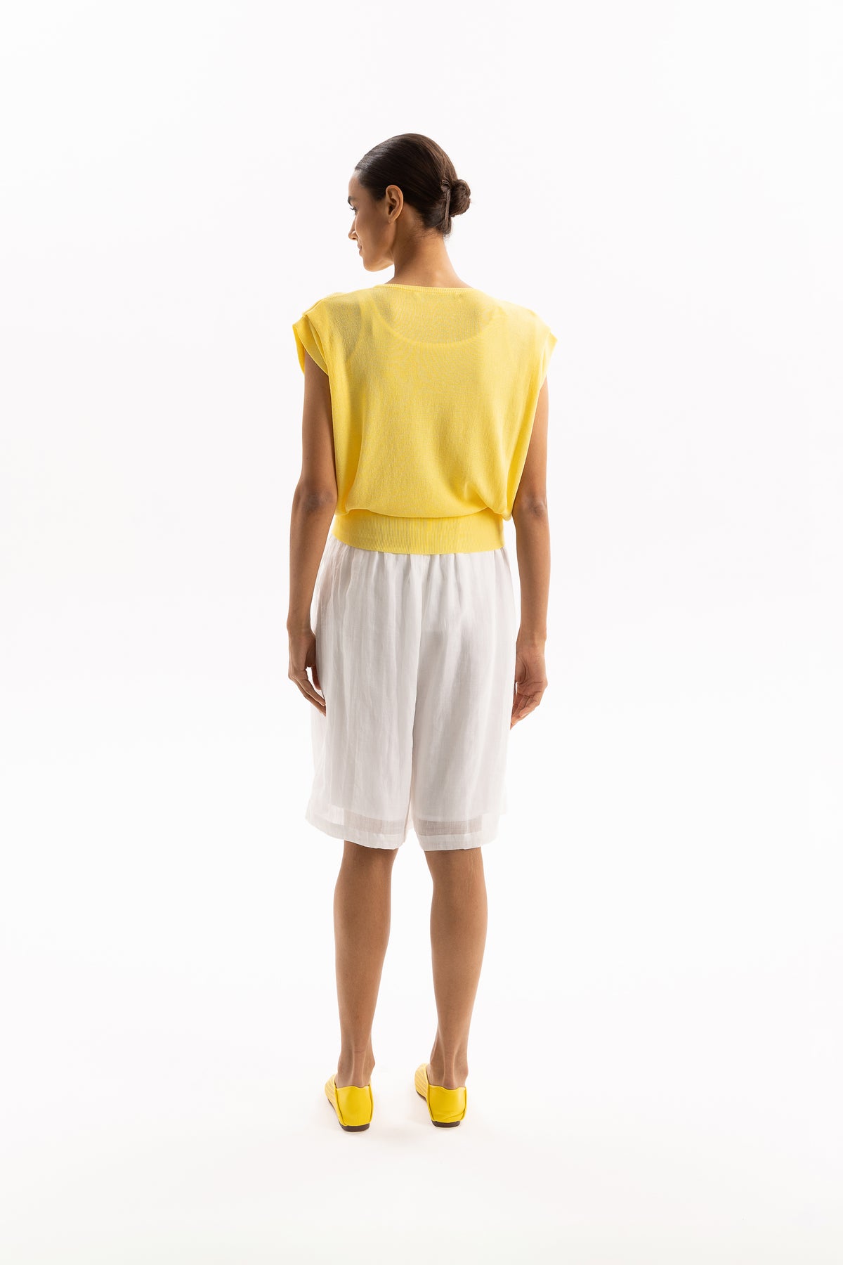 
                  
                    AEON SHORTS-WHITE
                  
                