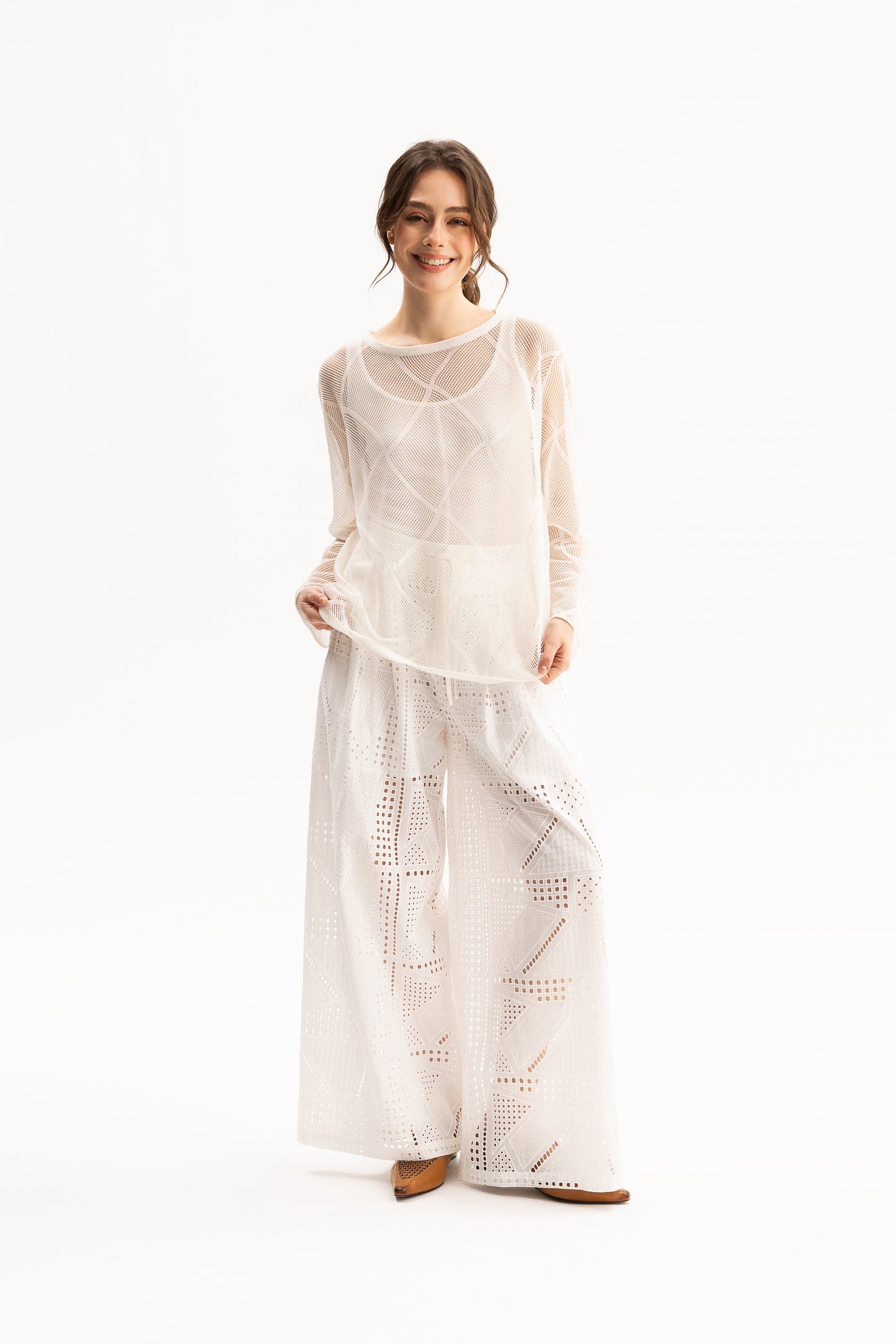
                  
                    BRONX TOP-WHITE
                  
                