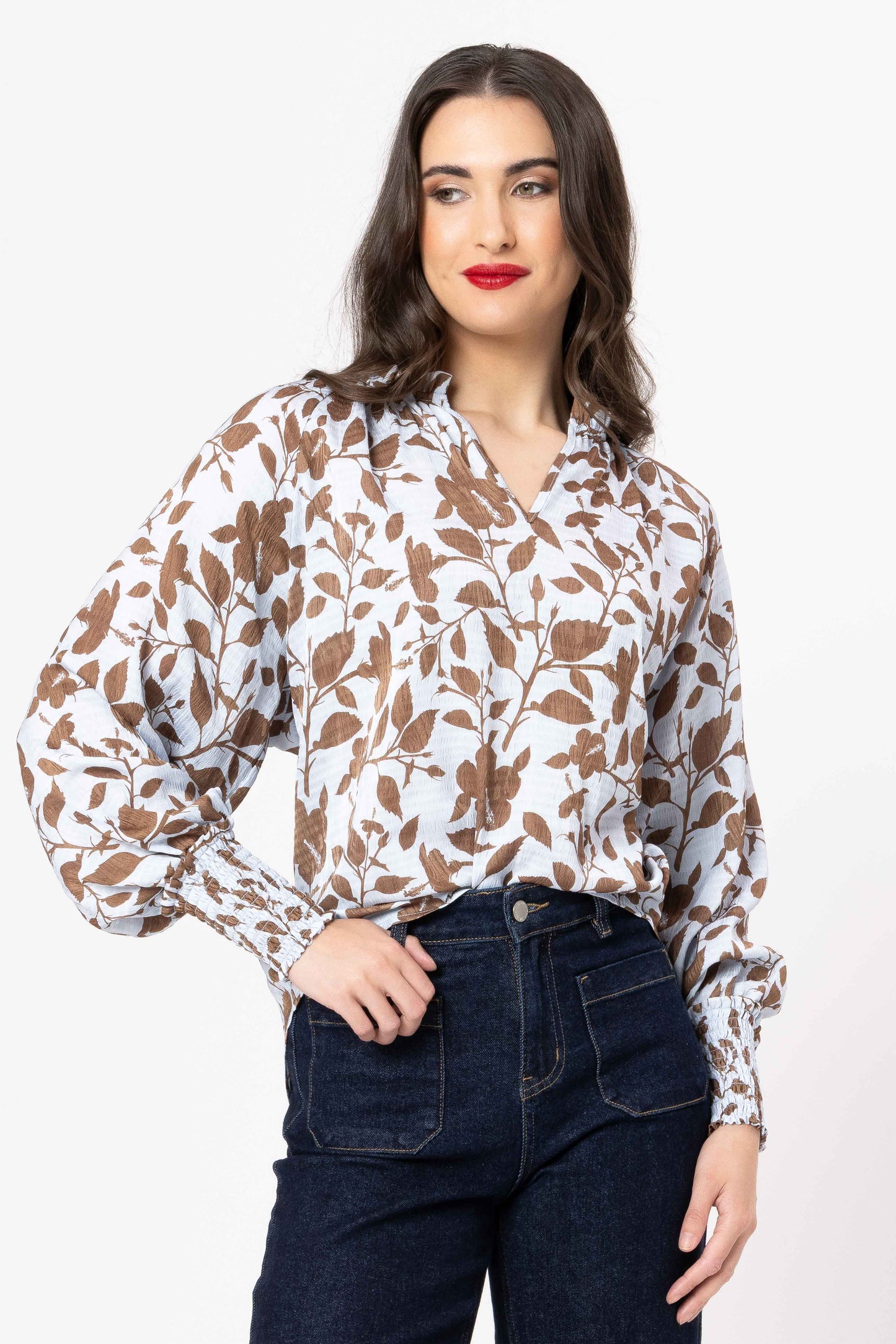 
                  
                    CLARA BLOUSE-WALNUT BLOOM
                  
                