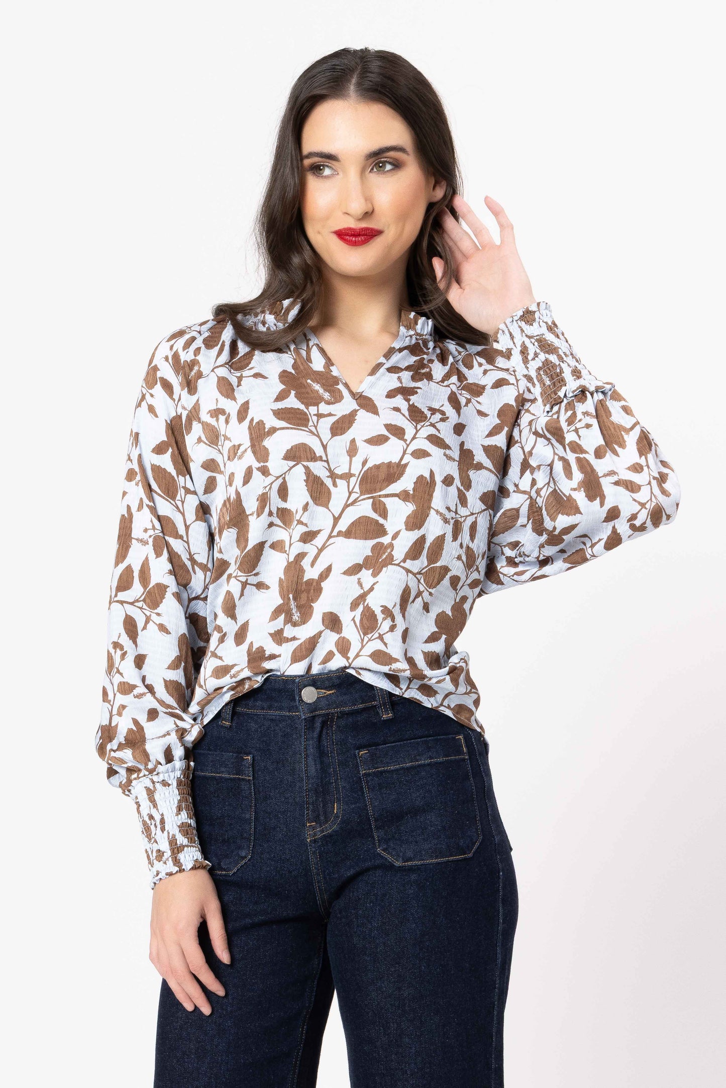 
                  
                    CLARA BLOUSE-WALNUT BLOOM
                  
                