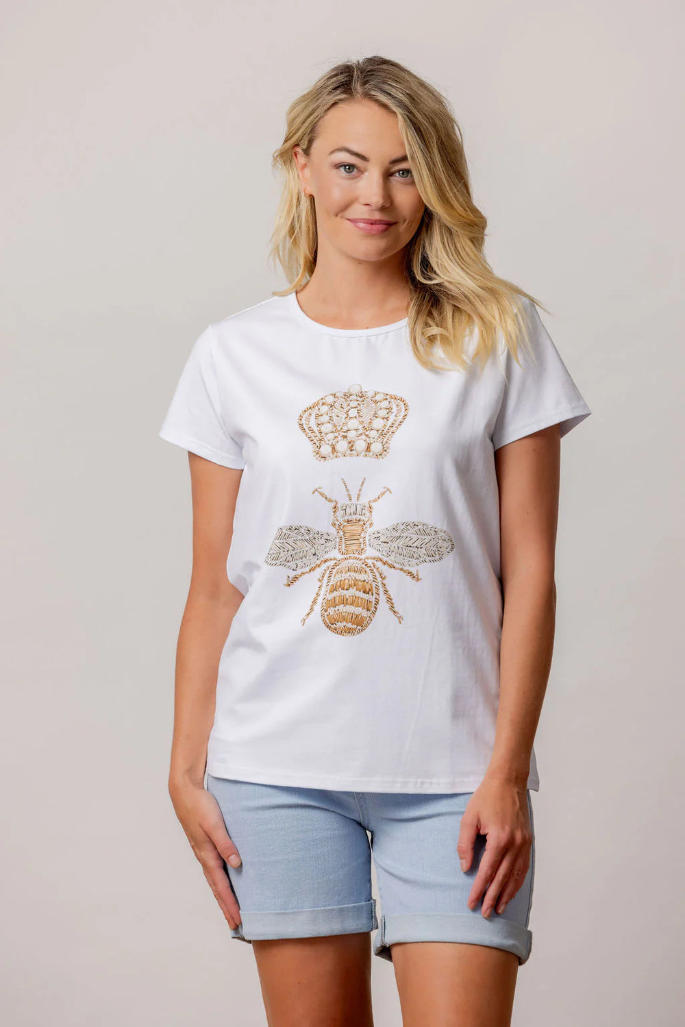 MOSS Queen Bee Tee -White