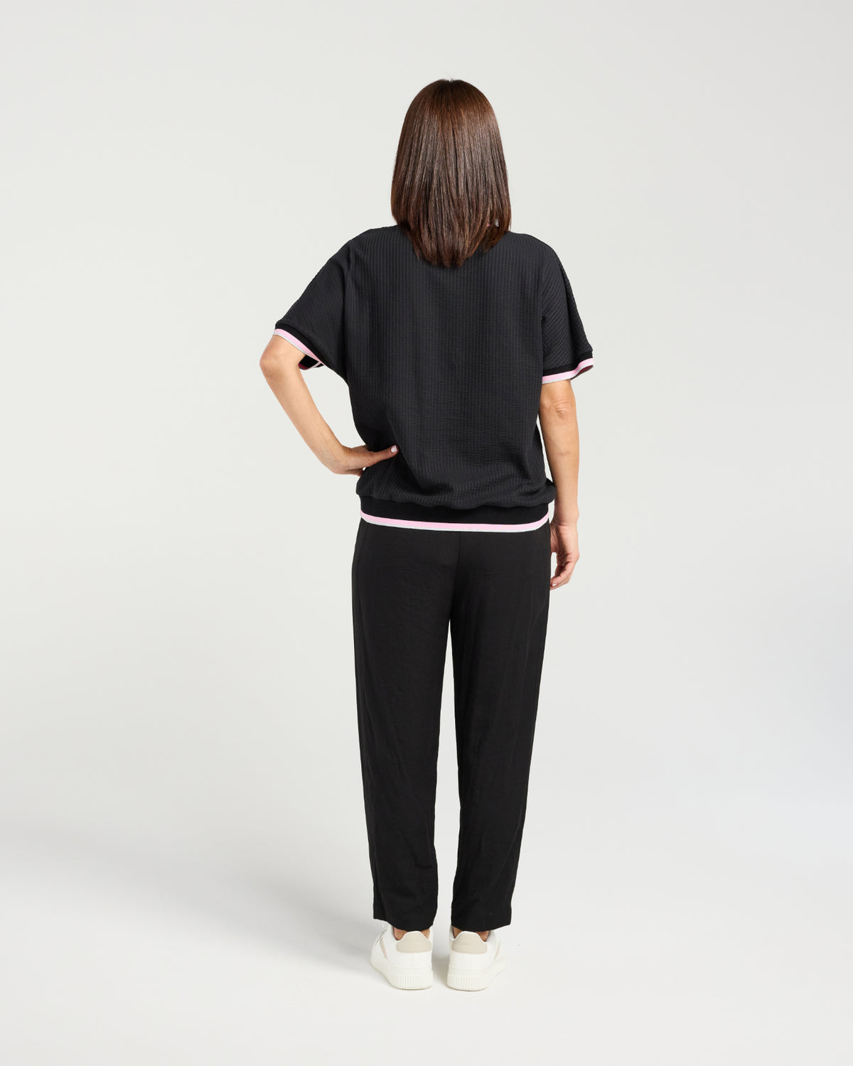 
                  
                    SEDUCE RONA TOP-BLACK
                  
                