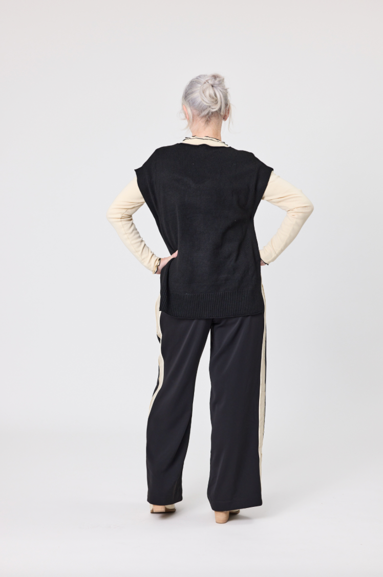 
                  
                    VILMA WOOL KNIT VEST
                  
                