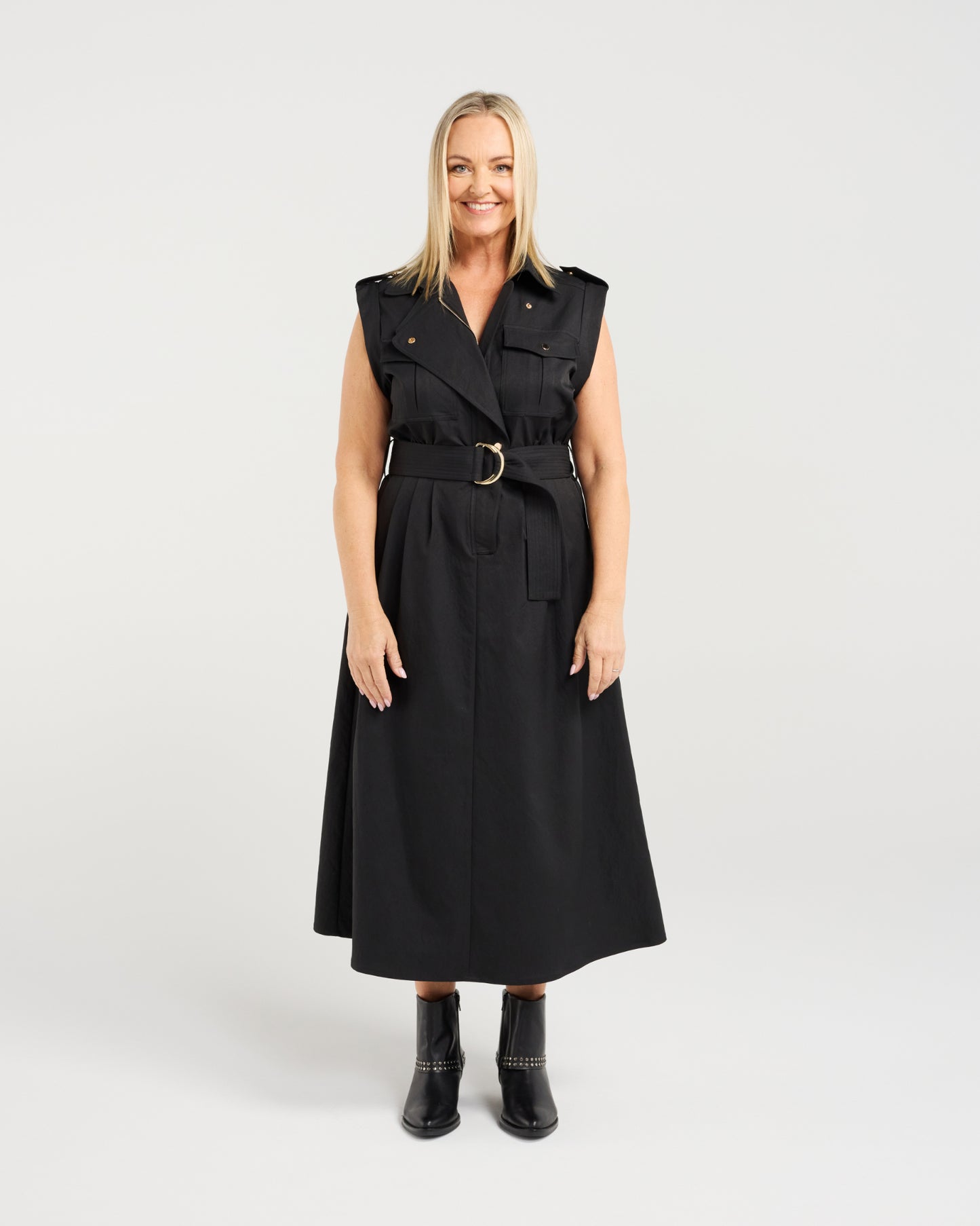 
                  
                    Nixie Dress-Black
                  
                