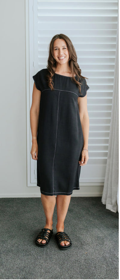 
                  
                    MOKE PALOMA DRESS-BLACK
                  
                