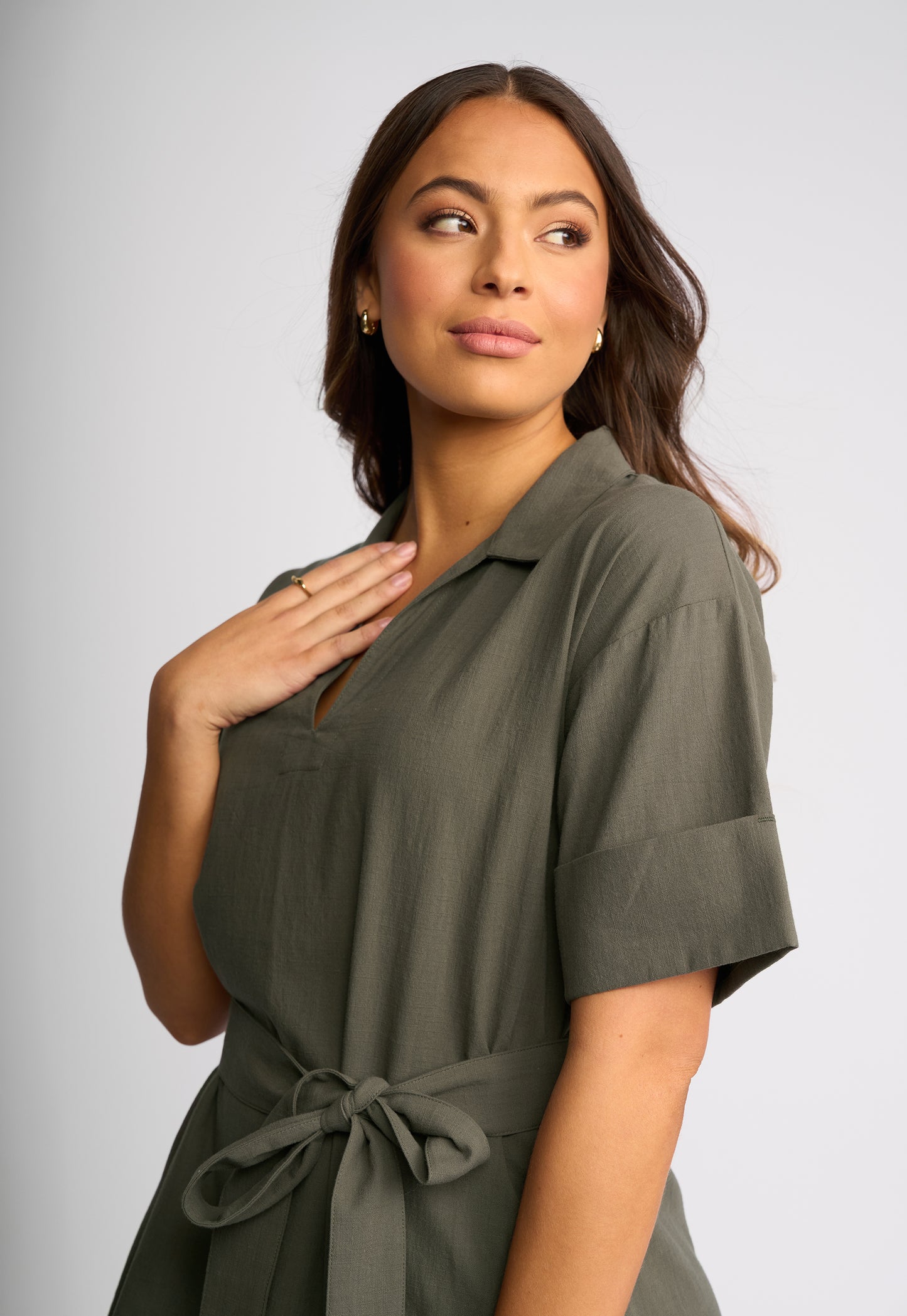 
                  
                    KNEWE BERLIN DRESS-OLIVE
                  
                