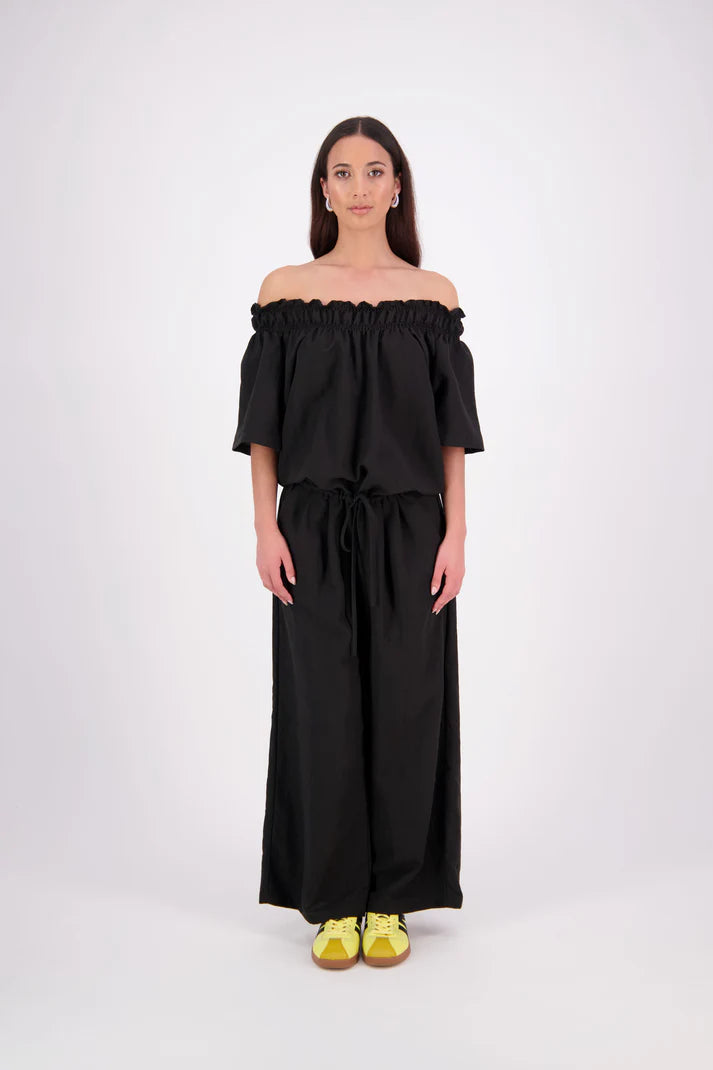 
                  
                    MUSES JUMPSUIT | BLACK
                  
                