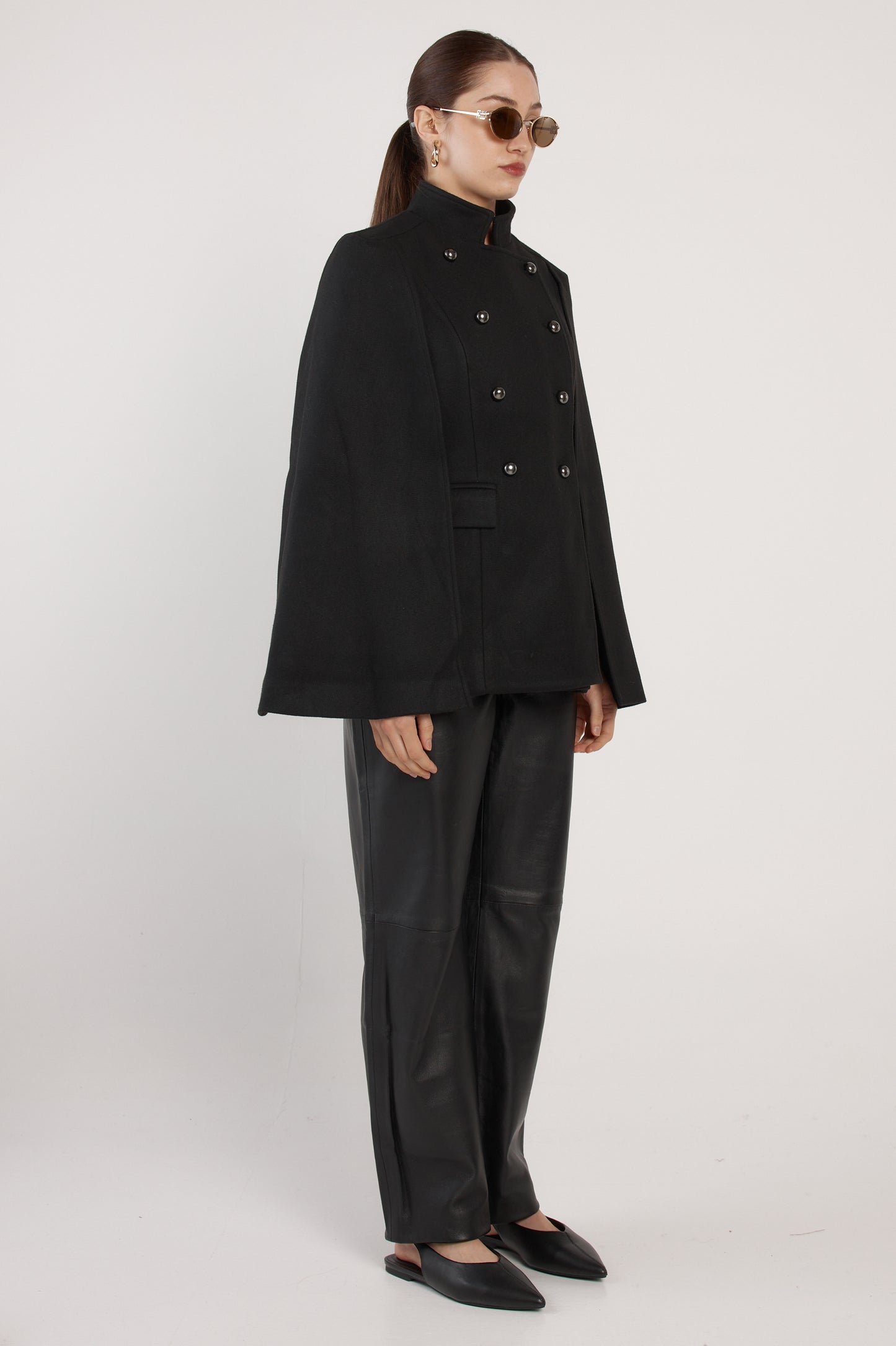 
                  
                    ELLIS MILITARY CAPE-BLACK
                  
                