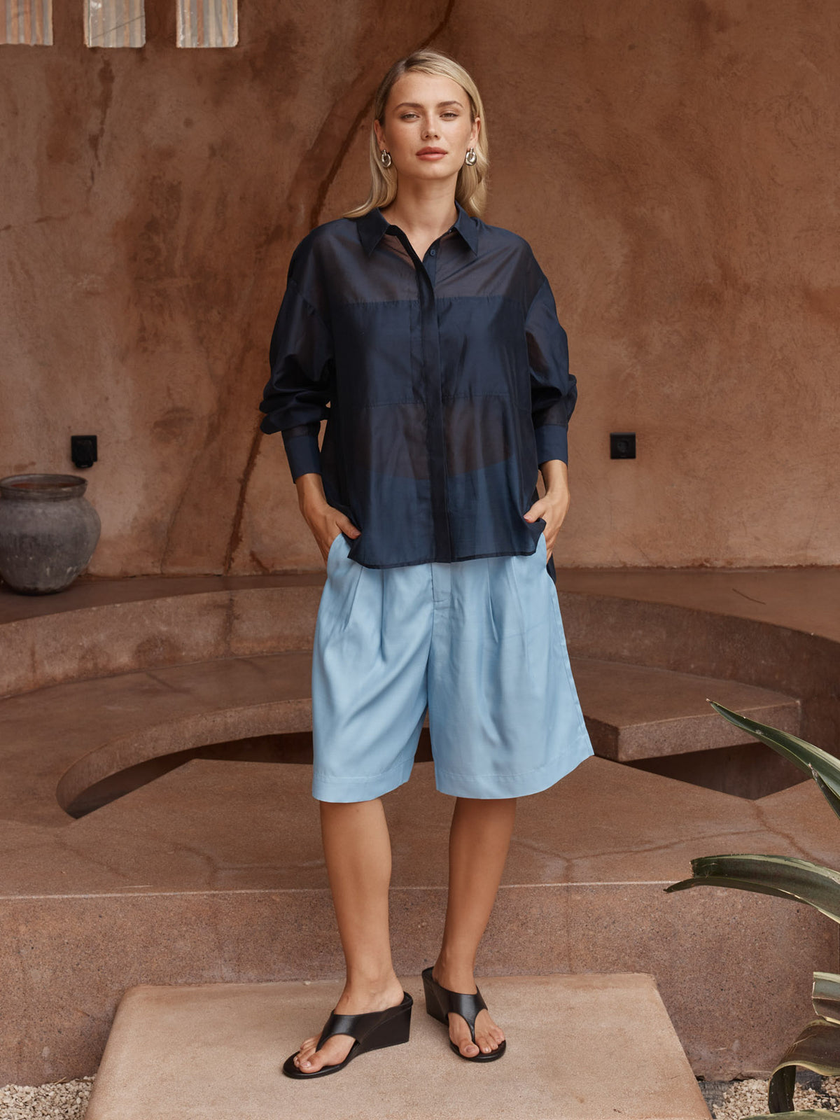 
                  
                    VAL OVERSIZED SHIRT-NAVY
                  
                
