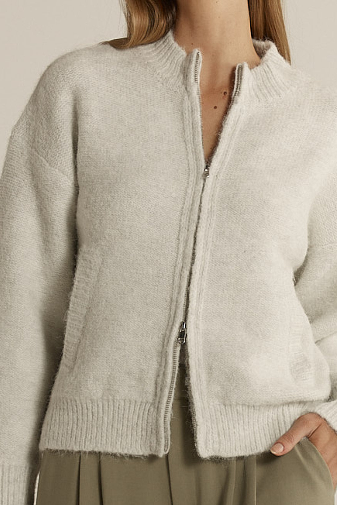 
                  
                    LUMI ZIP UP-SNOW MARL-PRE ORDER
                  
                