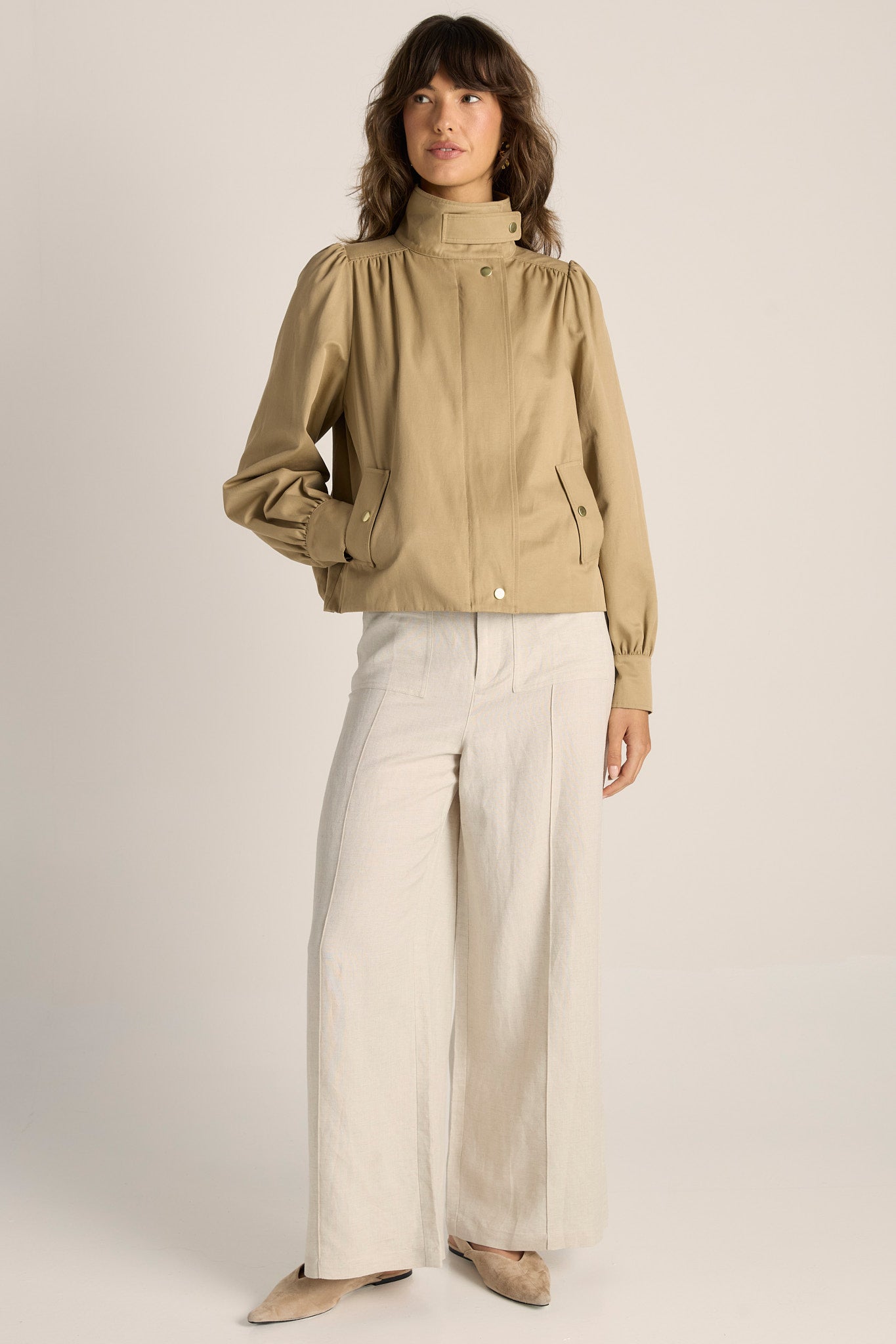 
                  
                    GIGI BUBBLE JACKET-TAN
                  
                