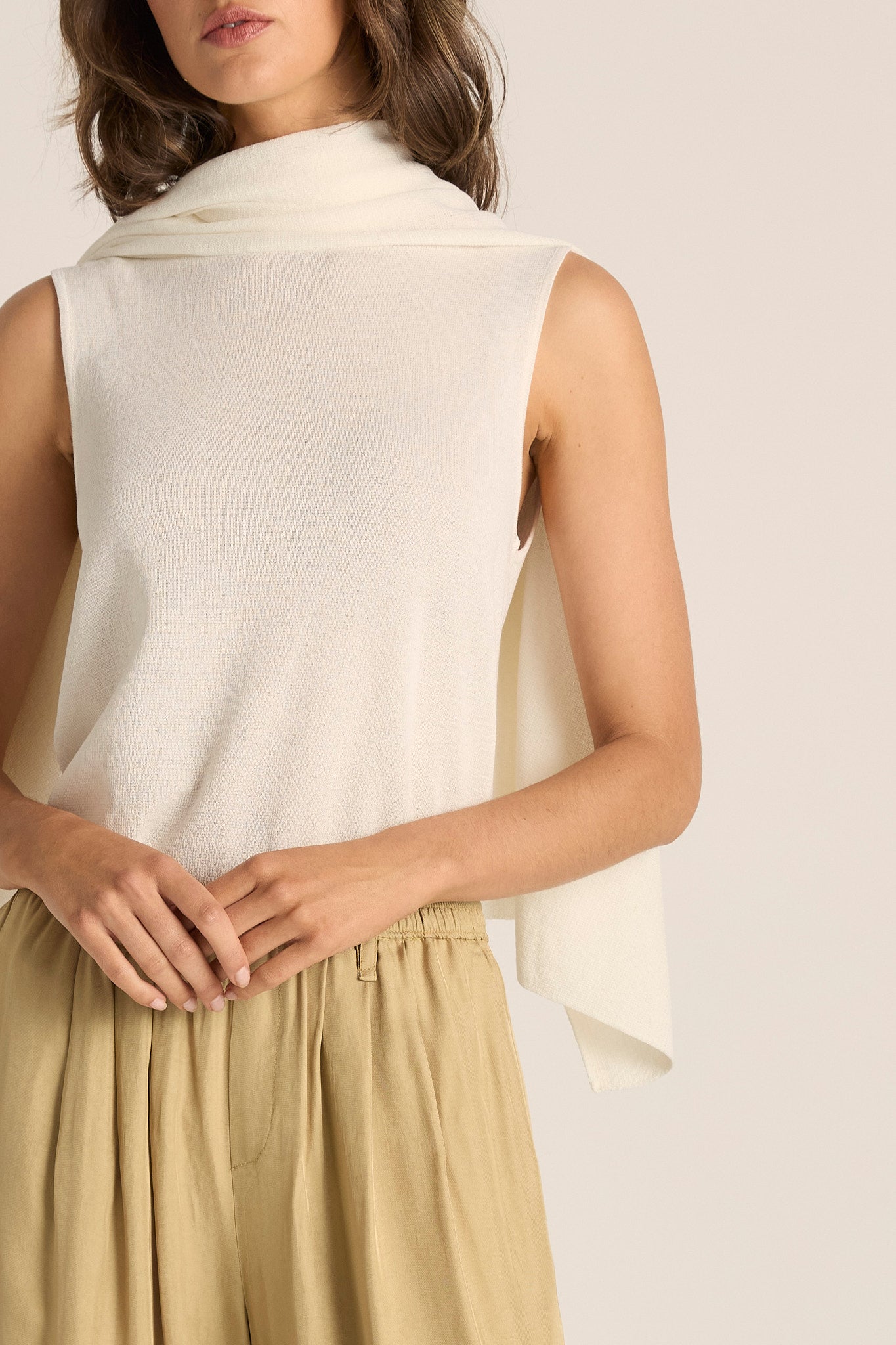 
                  
                    KORA CAPE TOP-CREAM
                  
                