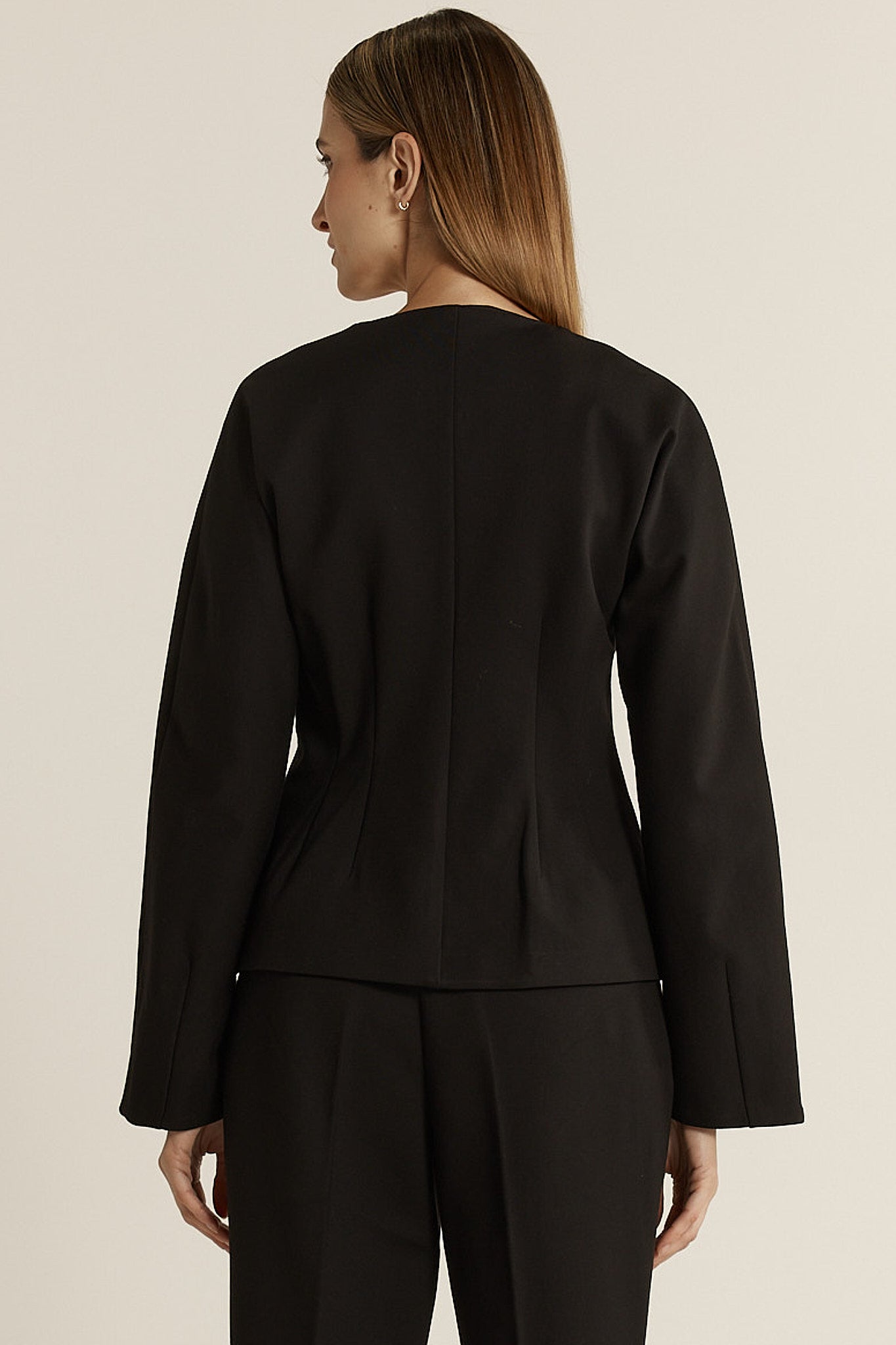 
                  
                    PIA PONTE JACKET-BLACK
                  
                